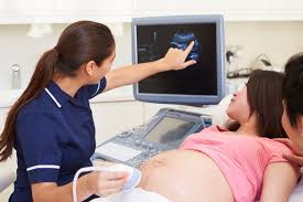 Obstetricia: qué es, historia, campo laboral y más sobre ella